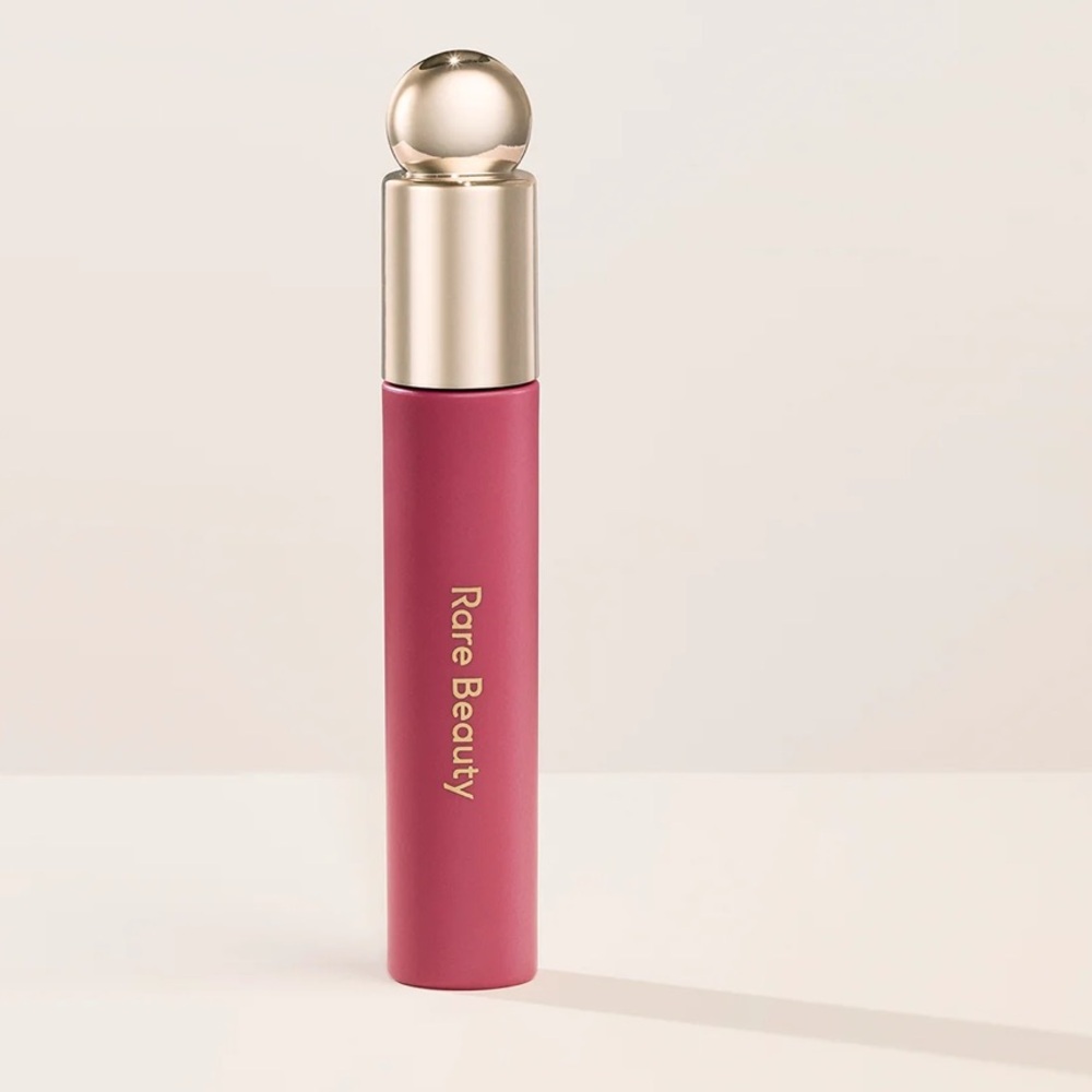 Rare Beauty Soft Pinch Tinted Lip Oil in Wonder, a rose mauve shade - Picture 1 of 5